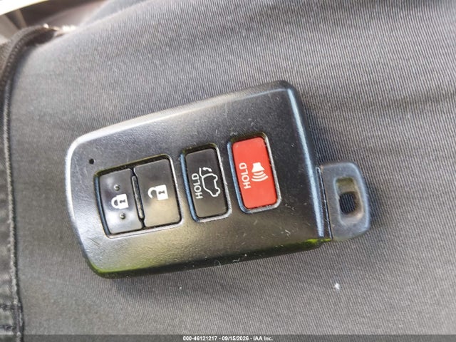 46121217 :رقم المزاد ، JTDKARFP7L3143206 vin ، 2020 Toyota Prius Prime Le/xle/limited مزاد بيع