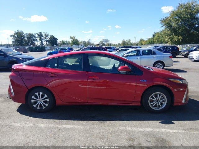 46121217 :رقم المزاد ، JTDKARFP7L3143206 vin ، 2020 Toyota Prius Prime Le/xle/limited مزاد بيع