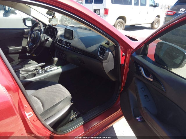 46121252 :رقم المزاد ، JM1BM1U78G1299638 vin ، 2016 Mazda 3 Sport مزاد بيع