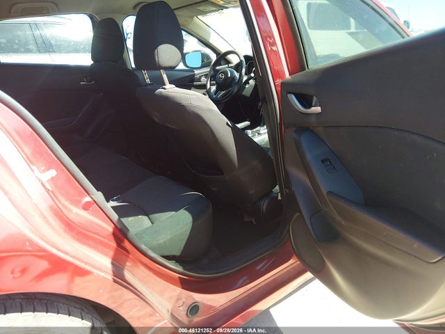 46121252 :رقم المزاد ، JM1BM1U78G1299638 vin ، 2016 Mazda 3 Sport مزاد بيع
