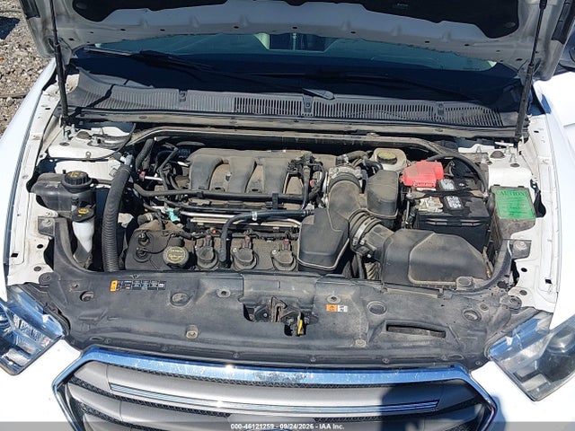 46121259 :رقم المزاد ، 1FAHP2D84FG120688 vin ، 2015 Ford Taurus Se مزاد بيع