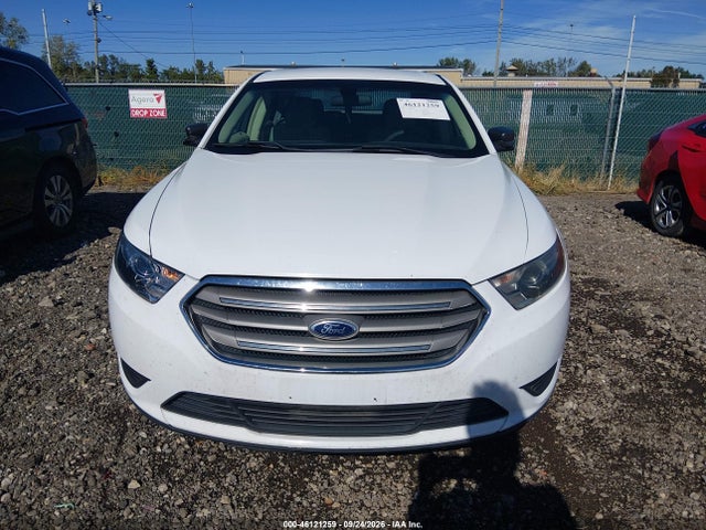 46121259 :رقم المزاد ، 1FAHP2D84FG120688 vin ، 2015 Ford Taurus Se مزاد بيع