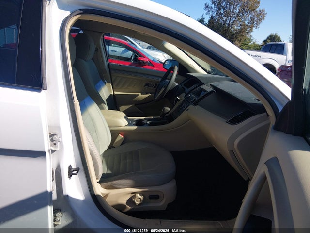 46121259 :رقم المزاد ، 1FAHP2D84FG120688 vin ، 2015 Ford Taurus Se مزاد بيع