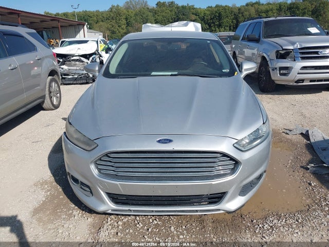 46121284 :رقم المزاد ، 3FA6P0T95GR301475 vin ، 2016 Ford Fusion Se مزاد بيع