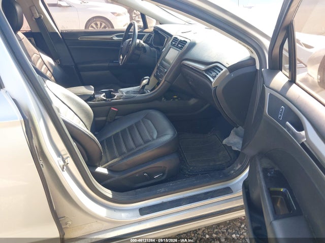 46121284 :رقم المزاد ، 3FA6P0T95GR301475 vin ، 2016 Ford Fusion Se مزاد بيع