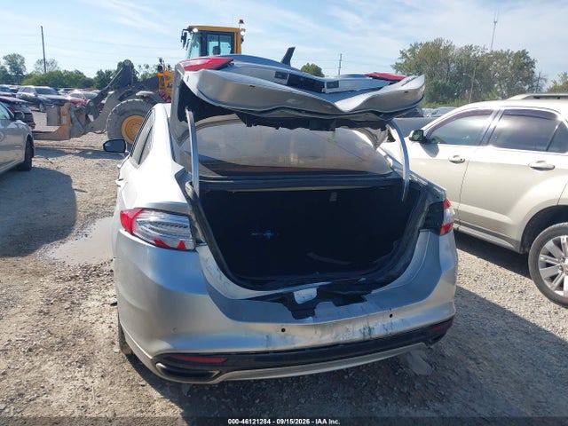 46121284 :رقم المزاد ، 3FA6P0T95GR301475 vin ، 2016 Ford Fusion Se مزاد بيع