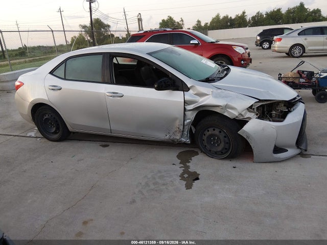 Toyota COROLLA LE 2019 5YFBURHE4KP889072 Image 13