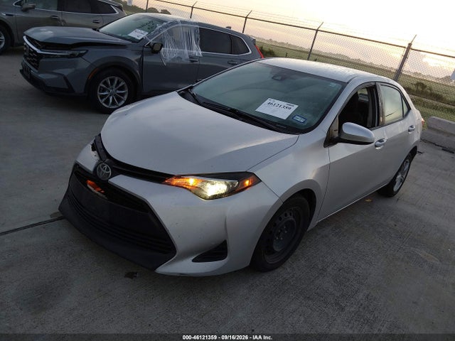 Toyota COROLLA LE 2019 5YFBURHE4KP889072 Image 2