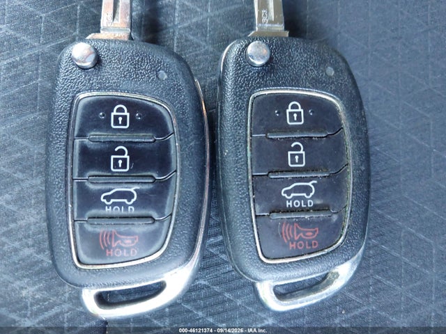 2016 Hyundai Tucson Limited/sport And Eco/se მანქანა იყიდება აუქციონზე, vin: KM8J3CA25GU024015, აუქციონის ნომერი: 46121374