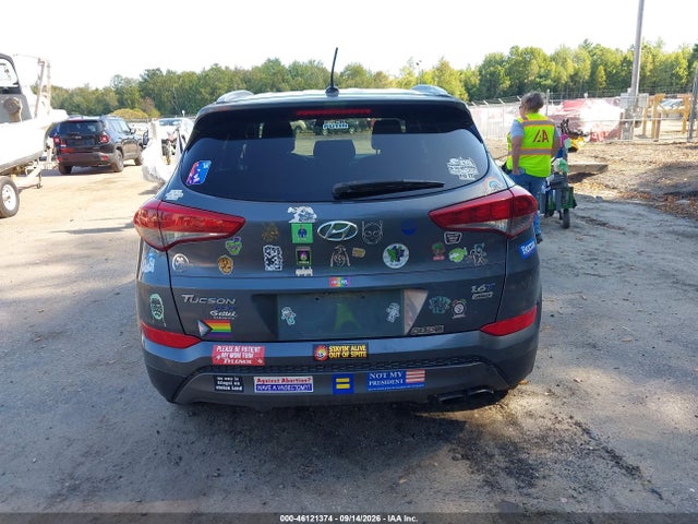 2016 Hyundai Tucson Limited/sport And Eco/se მანქანა იყიდება აუქციონზე, vin: KM8J3CA25GU024015, აუქციონის ნომერი: 46121374