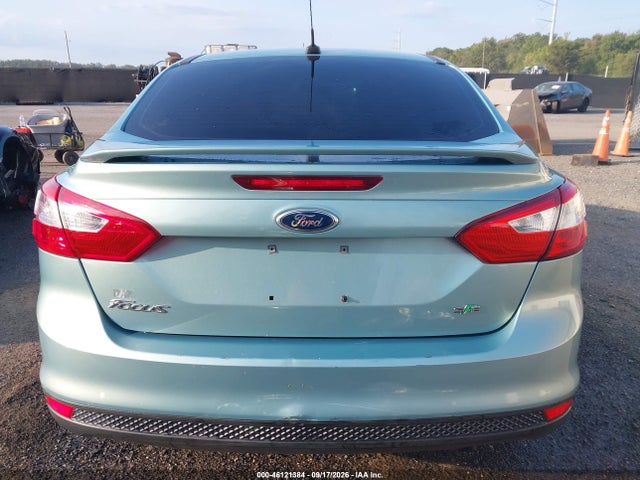 46121384 :رقم المزاد ، 1FAHP3F27CL283465 vin ، 2012 Ford Focus Se مزاد بيع