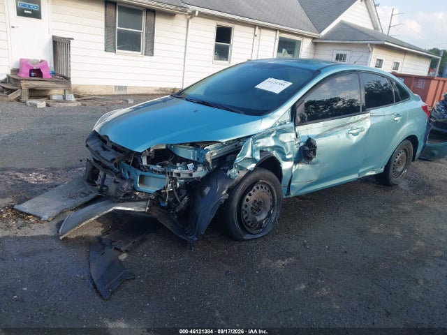 46121384 :رقم المزاد ، 1FAHP3F27CL283465 vin ، 2012 Ford Focus Se مزاد بيع