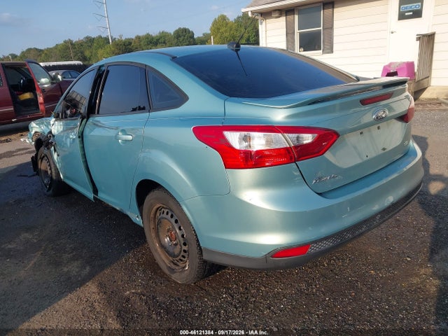 46121384 :رقم المزاد ، 1FAHP3F27CL283465 vin ، 2012 Ford Focus Se مزاد بيع