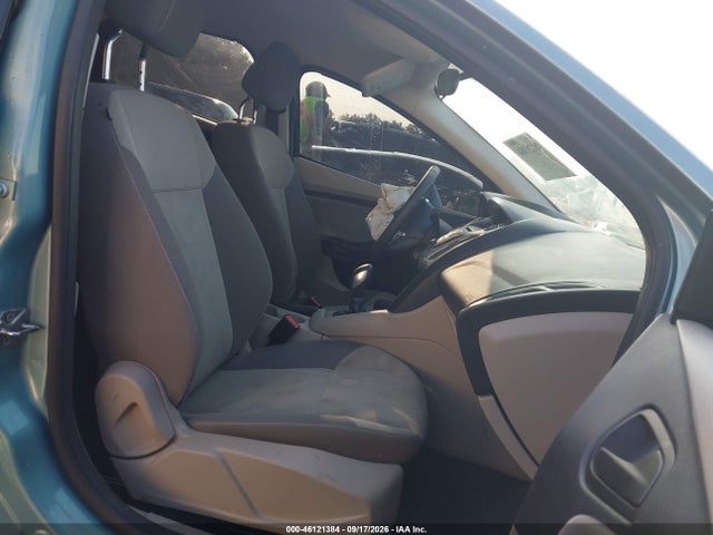 46121384 :رقم المزاد ، 1FAHP3F27CL283465 vin ، 2012 Ford Focus Se مزاد بيع