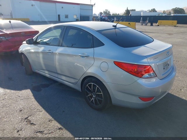 2013 Hyundai Accent Gls მანქანა იყიდება აუქციონზე, vin: KMHCT4AE7DU549940, აუქციონის ნომერი: 46121394