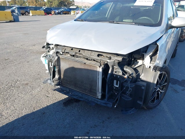 2013 Hyundai Accent Gls მანქანა იყიდება აუქციონზე, vin: KMHCT4AE7DU549940, აუქციონის ნომერი: 46121394