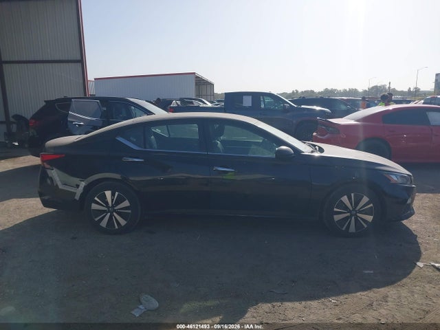 46121493 :رقم المزاد ، 1N4BL4DV1MN346604 vin ، 2021 Nissan Altima Sv Fwd مزاد بيع