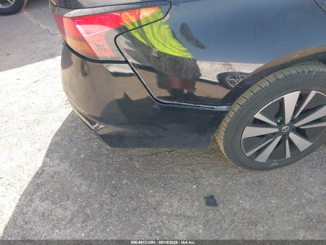 46121493 :رقم المزاد ، 1N4BL4DV1MN346604 vin ، 2021 Nissan Altima Sv Fwd مزاد بيع