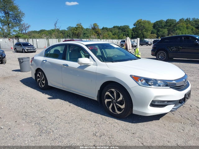 46121529 :رقم المزاد ، 1HGCR2F03GA076937 vin ، 2016 Honda Accord Ex مزاد بيع