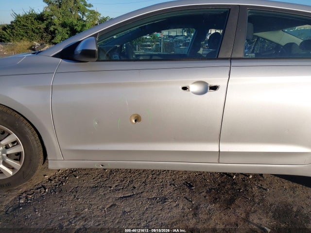Продаж на аукціоні авто 2018 Hyundai Elantra Se, vin: 5NPD74LF4JH355925, номер лоту: 46121613