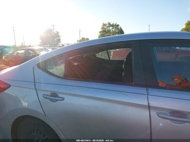 Продаж на аукціоні авто 2018 Hyundai Elantra Se, vin: 5NPD74LF4JH355925, номер лоту: 46121613