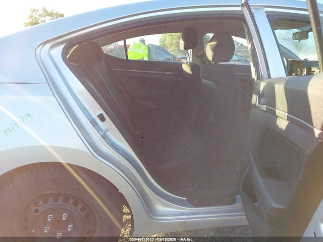 Продаж на аукціоні авто 2018 Hyundai Elantra Se, vin: 5NPD74LF4JH355925, номер лоту: 46121613