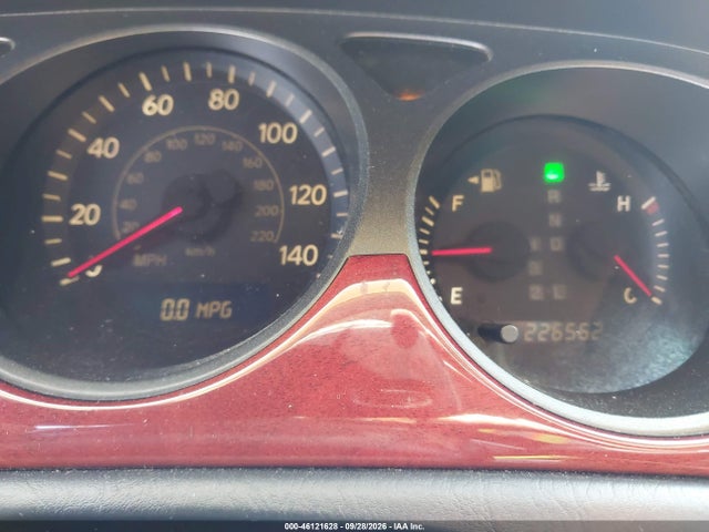 46121628 :رقم المزاد ، JTHBF30G125033051 vin ، 2002 Lexus Es 300 مزاد بيع