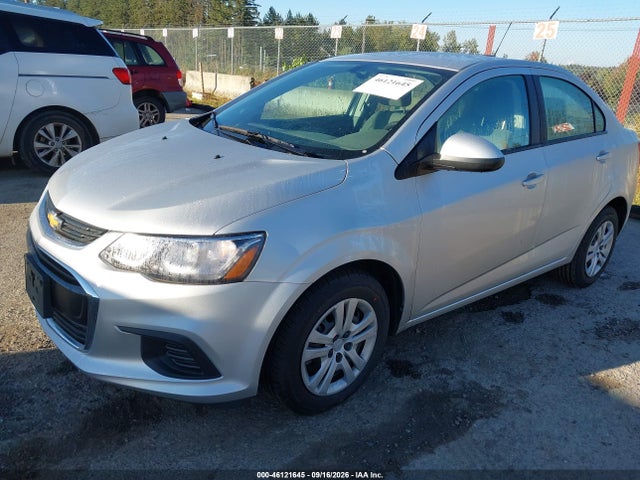 46121645 :رقم المزاد ، 1G1JB5SG8H4133589 vin ، 2017 Chevrolet Sonic Ls Auto مزاد بيع