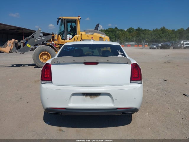 Продажа на аукционе авто 2015 Chrysler 300 300s, vin: 2C3CCABT9FH867908, номер лота: 46121658