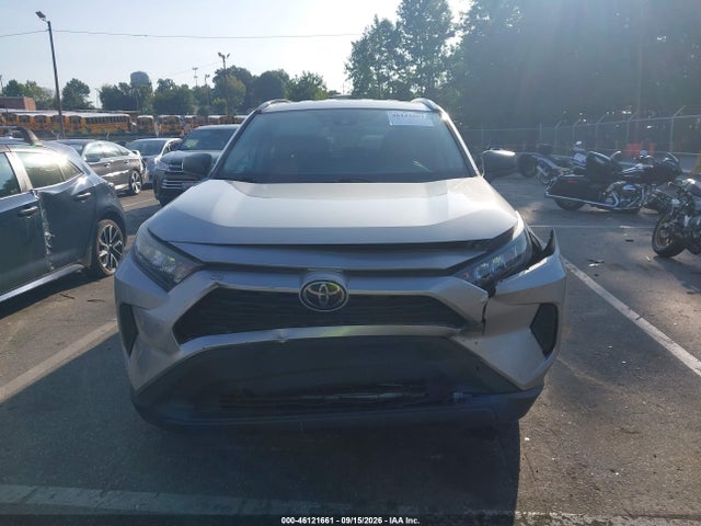 2021 Toyota Rav4 Le მანქანა იყიდება აუქციონზე, vin: 2T3H1RFV2MW135604, აუქციონის ნომერი: 46121661