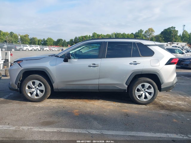 2021 Toyota Rav4 Le მანქანა იყიდება აუქციონზე, vin: 2T3H1RFV2MW135604, აუქციონის ნომერი: 46121661