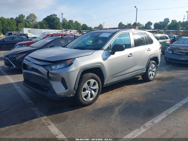 2021 Toyota Rav4 Le მანქანა იყიდება აუქციონზე, vin: 2T3H1RFV2MW135604, აუქციონის ნომერი: 46121661