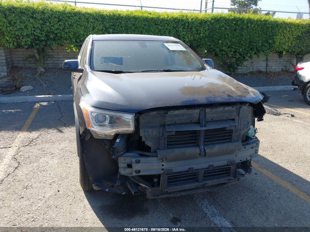 46121670 :رقم المزاد ، 1GKKNKLAXHZ219134 vin ، 2017 Gmc Acadia Sle-1 مزاد بيع