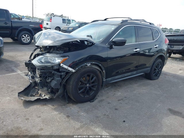 46121678 :رقم المزاد ، 5N1AT2MV9HC802873 vin ، 2017 Nissan Rogue Sv مزاد بيع