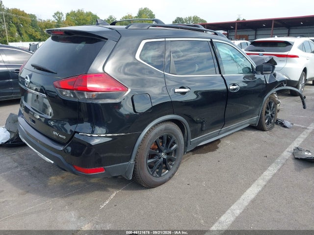46121678 :رقم المزاد ، 5N1AT2MV9HC802873 vin ، 2017 Nissan Rogue Sv مزاد بيع