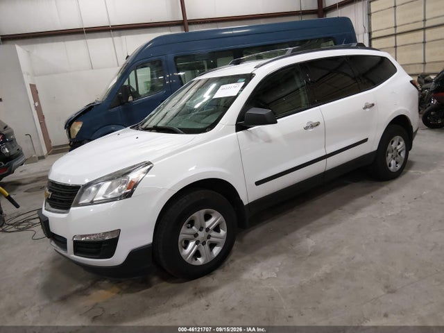 Chevrolet Traverse Ls 2017 1GNKVFKD2HJ300536 Image 2