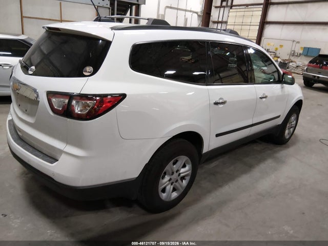 Chevrolet Traverse Ls 2017 1GNKVFKD2HJ300536 Image 4