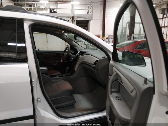 Chevrolet Traverse Ls 2017 1GNKVFKD2HJ300536 Image 5