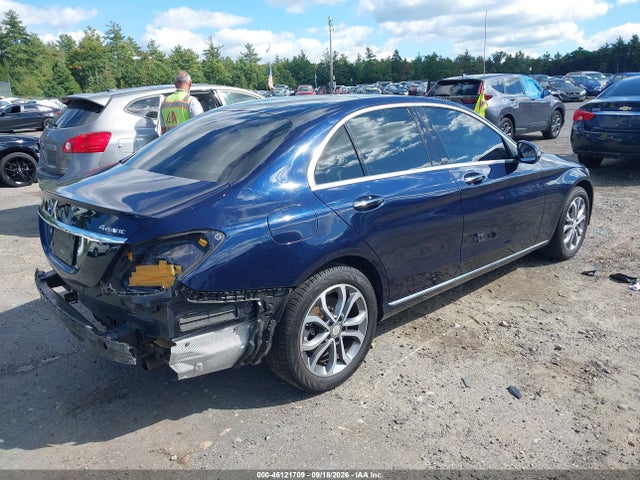 46121709 :رقم المزاد ، WDDWF4KB8GR138265 vin ، 2016 Mercedes-benz C 300 4matic مزاد بيع