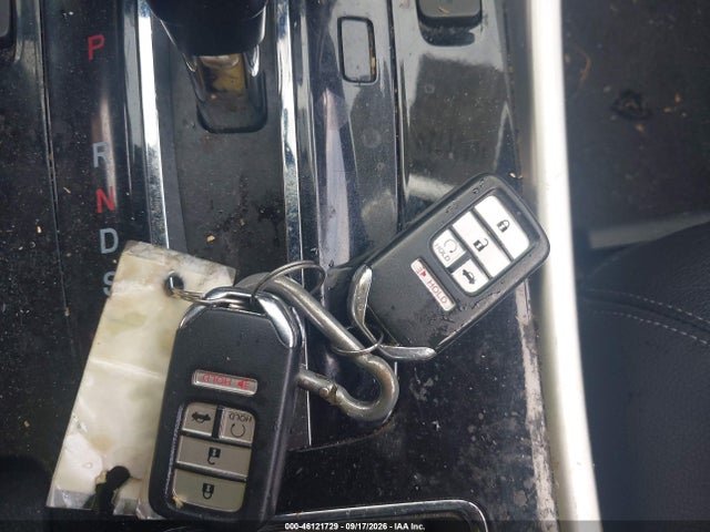 1HGCR2F86HA025049 Honda Accord Ex-l