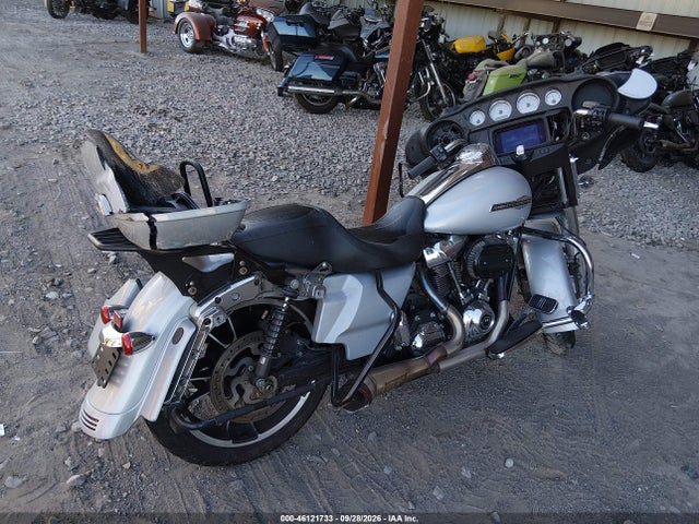 Harley-Davidson FLHX 2023 1HD1KBC11PB617113 Image 4