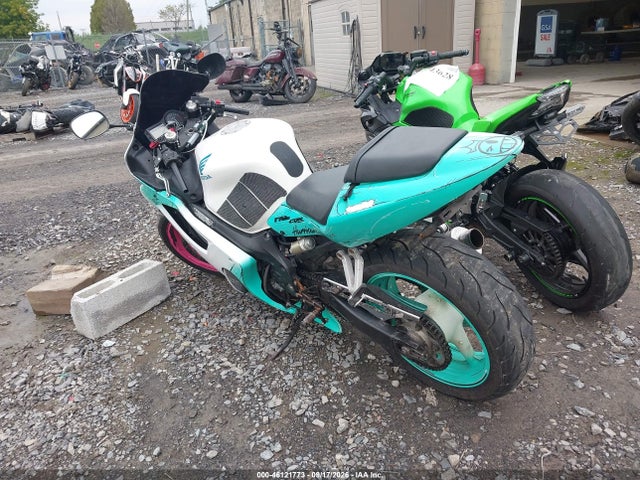 46121773 :رقم المزاد ، JH2PC35062M304324 vin ، 2002 Honda Cbr600 F4 مزاد بيع