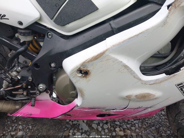 46121773 :رقم المزاد ، JH2PC35062M304324 vin ، 2002 Honda Cbr600 F4 مزاد بيع