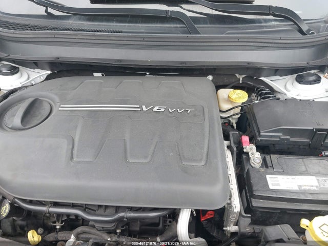 46121876 :رقم المزاد ، 1C4PJMCSXFW631070 vin ، 2015 Jeep Cherokee Latitude مزاد بيع