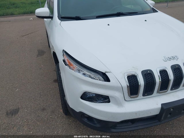 46121876 :رقم المزاد ، 1C4PJMCSXFW631070 vin ، 2015 Jeep Cherokee Latitude مزاد بيع