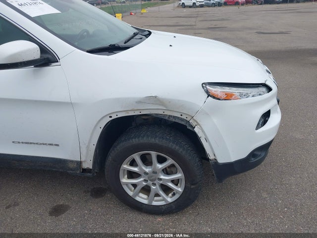46121876 :رقم المزاد ، 1C4PJMCSXFW631070 vin ، 2015 Jeep Cherokee Latitude مزاد بيع