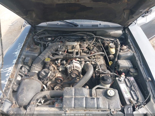 2004 Ford Mustang Gt მანქანა იყიდება აუქციონზე, vin: 1FAFP42X44F193110, აუქციონის ნომერი: 46121898