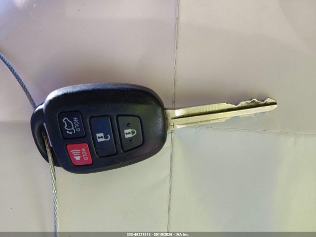 Продажа на аукционе авто 2016 Toyota Rav4 Xle, vin: 2T3RFREV2GW454674, номер лота: 46121918