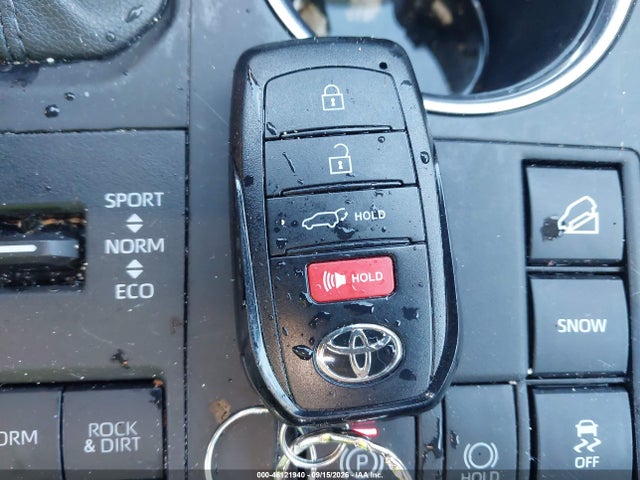 46121940 :رقم المزاد ، 5TDKDRBH9RS570965 vin ، 2024 Toyota Highlander Xle مزاد بيع