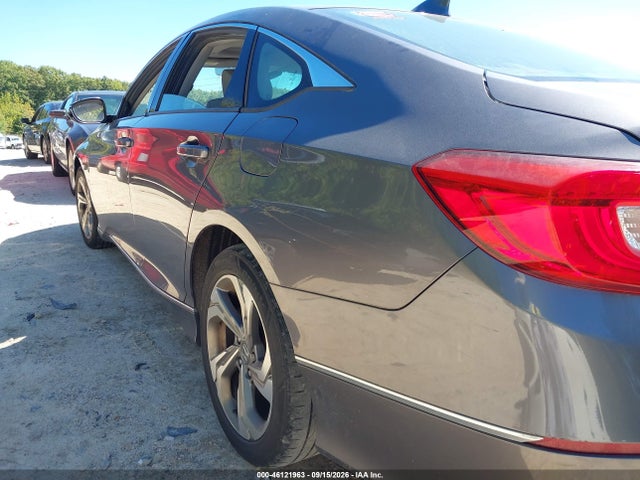 46121963 :رقم المزاد ، 1HGCV1F5XJA010264 vin ، 2018 Honda Accord Ex-l مزاد بيع